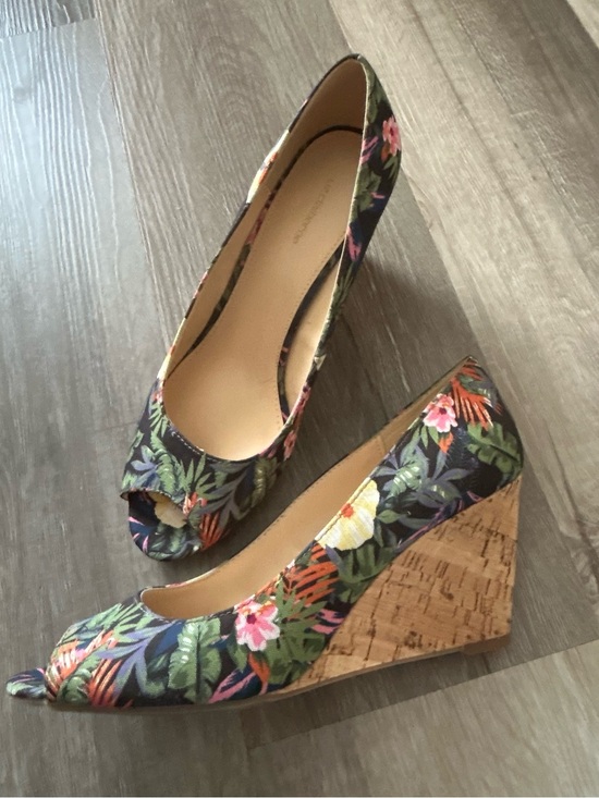 Liz Claiborne Shoes - Liz Claiborne Black Floral Cork Wedge Peep-Toe Heels